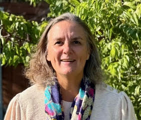 Lisa Barrow_headshot